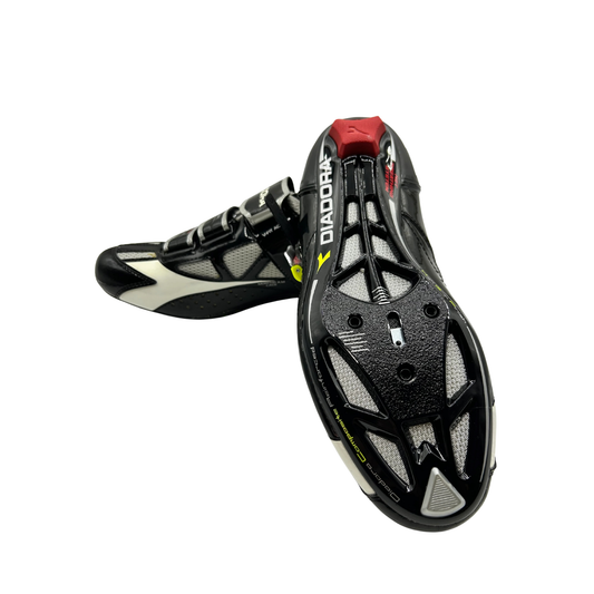 DIADORA MIG - Racer Black 41