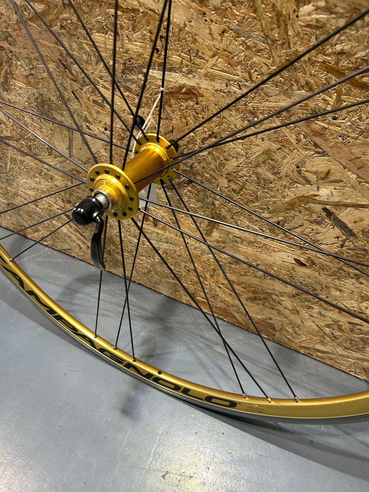 CAMPAGNOLO Khamsin GOLD 700c Front Wheel