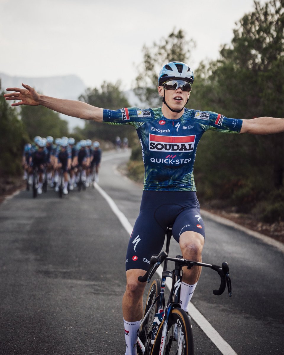 Cycling Jerseys & Jackets
