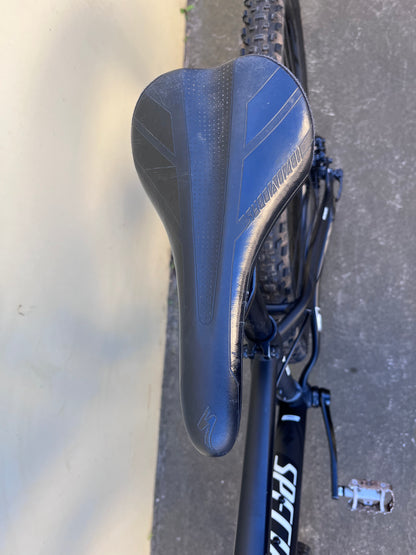 SPECIALIZED ROCKHOPPPER PRO MEDIUM