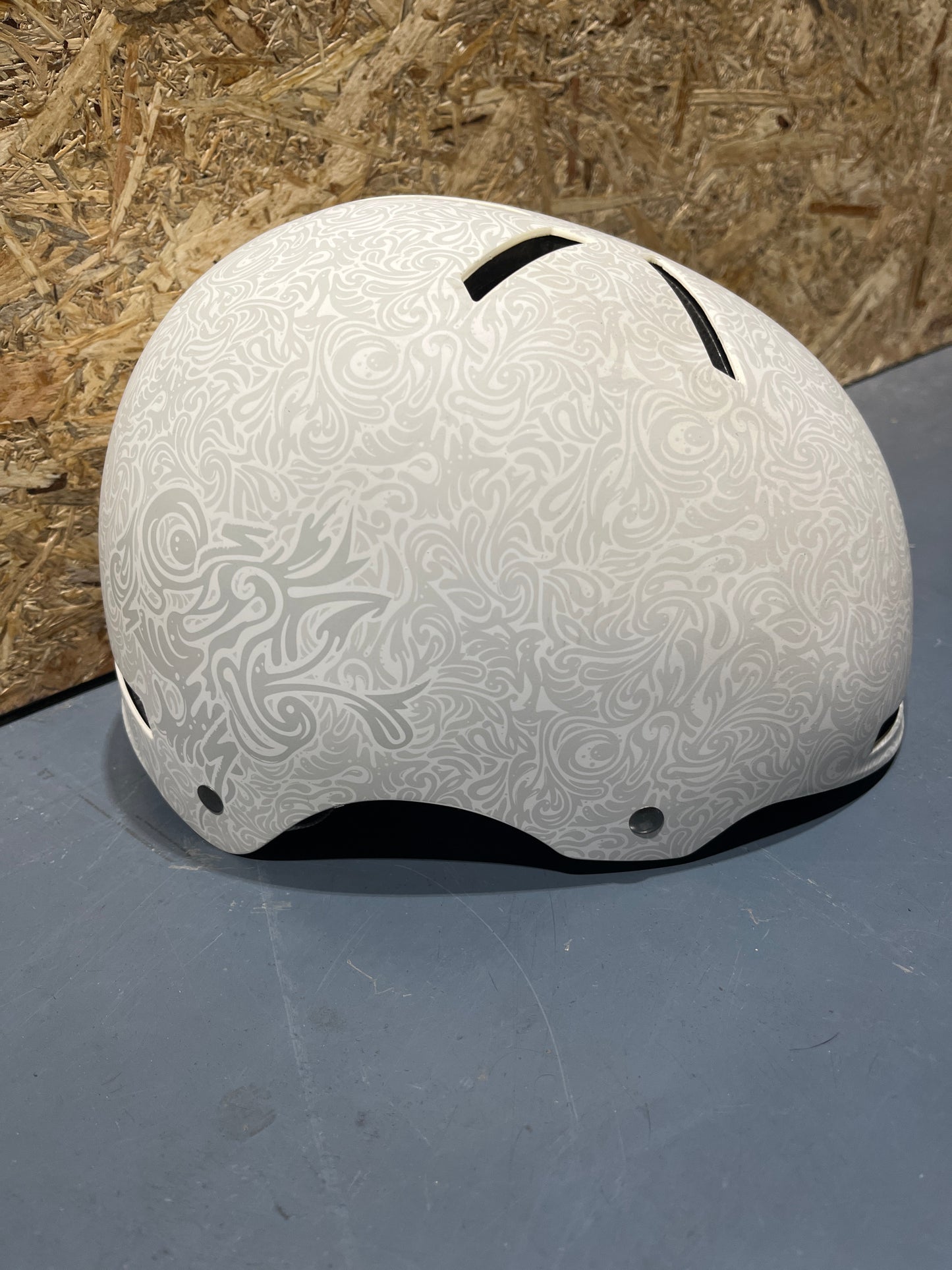 SPECIALIZED COVERT HELMET AUS SIL HAZE L