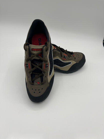 DIADORA Caymano