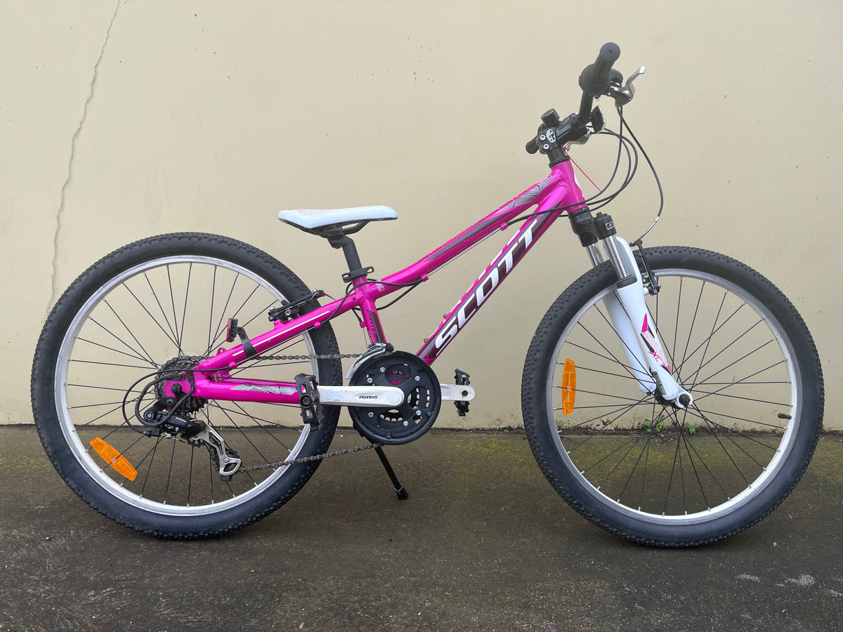 Scott Contessa 24” Pink