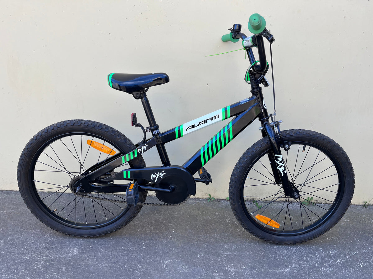 AVANTI MXR 20” KIDS BIKE - BLACK/GREEN
