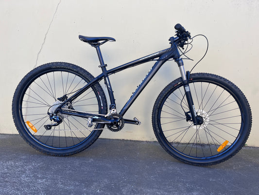 SPECIALIZED ROCKHOPPPER PRO MEDIUM