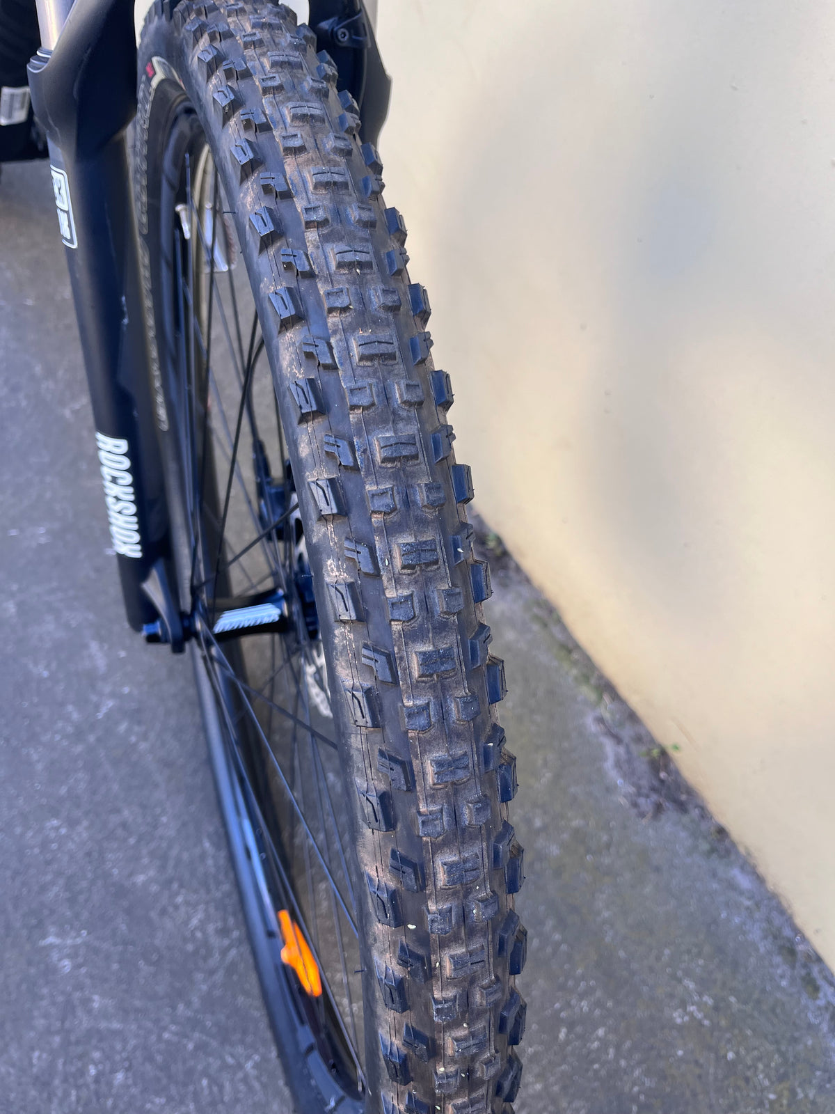 SPECIALIZED ROCKHOPPPER PRO MEDIUM