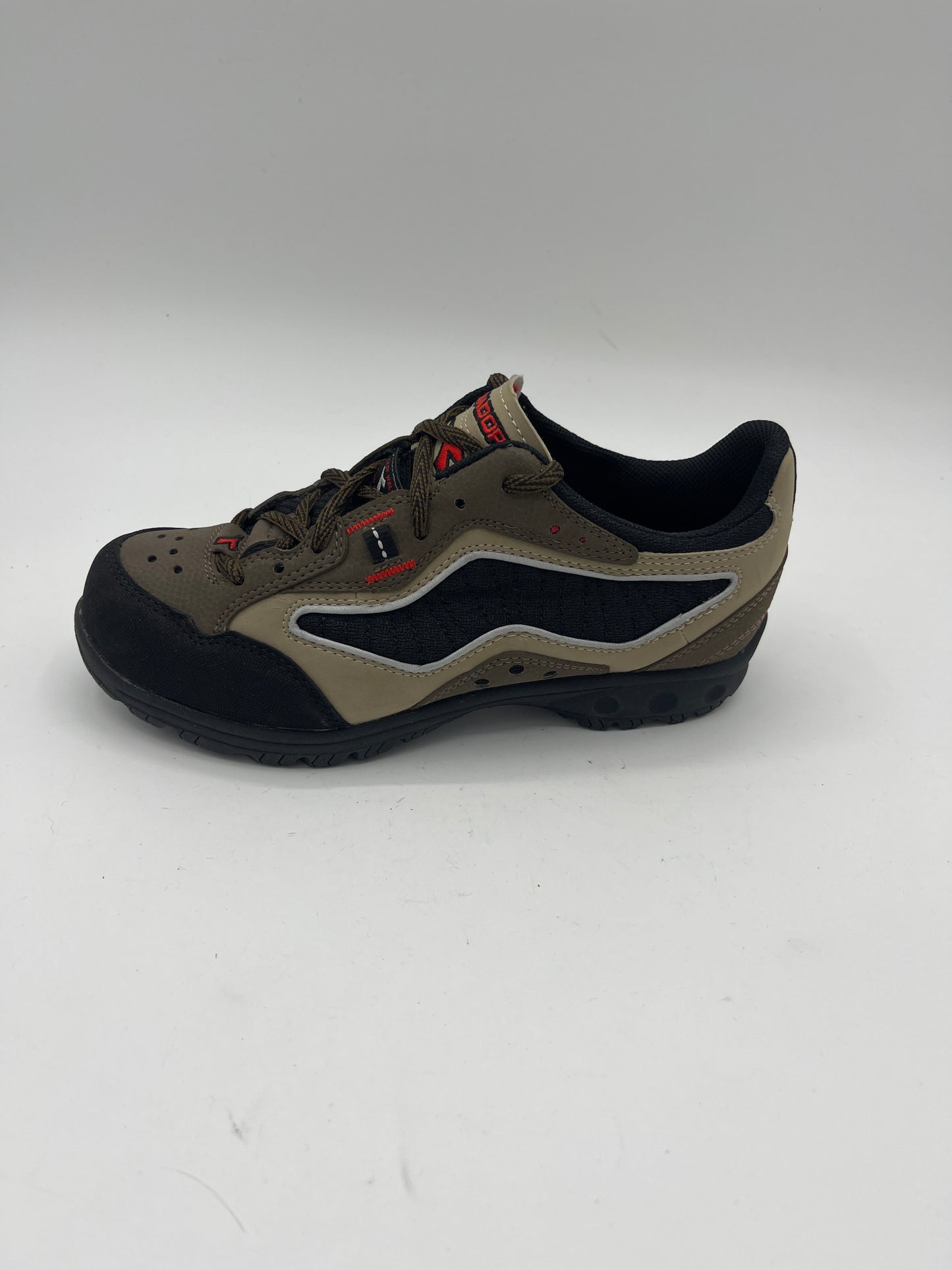 DIADORA Caymano