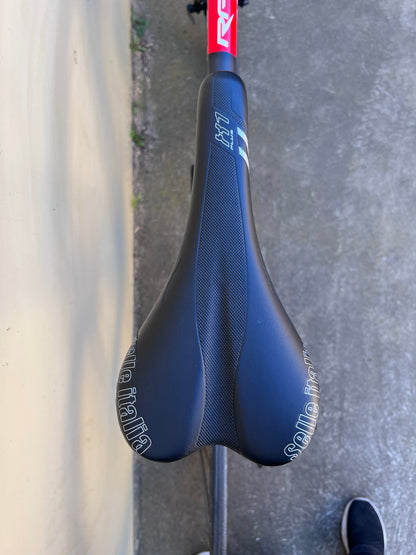 Pinarello RAZHA - 53cm col Red/Black
