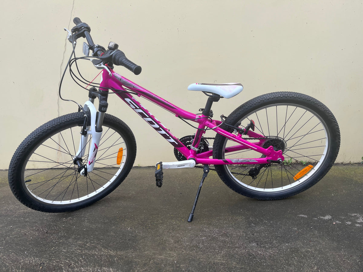 Scott Contessa 24” Pink