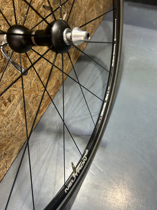 CAMPAGNOLO Neutron Tubular Front Wheel